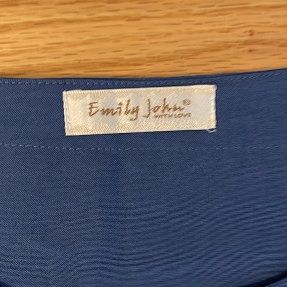 Emily John blue with floral embroidered sleeves brand new never worn - Picture 4 of 5